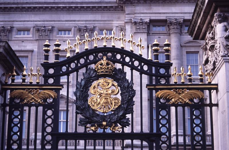 Free Stock Photo: Gate of Buckingham Palace decorated with golden crown, emblem and iron wreath, London royal residence of the monarchy of the United Kingdom