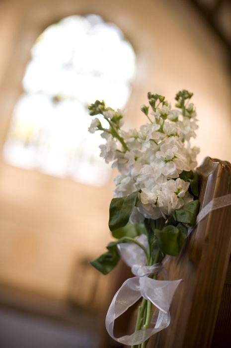 Free Stock Photo: a pew decorated with white flowers - a bunch of english stocks