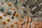 pills3.jpg (784191 bytes)