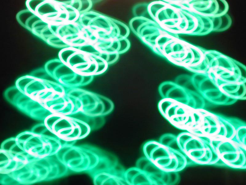 Free Stock Photo: green zig-zagging looping light painted shape