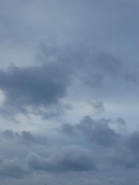 Free Stock Photo: a dark gloomy looking rain cloud sky