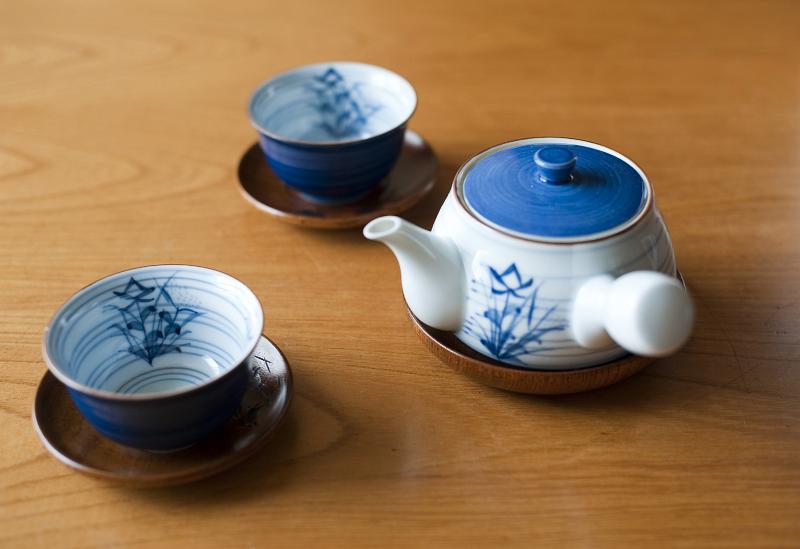 Free Stock Photo: relaxing the body - tea cups and a teapot for a refreshing cup of green tea